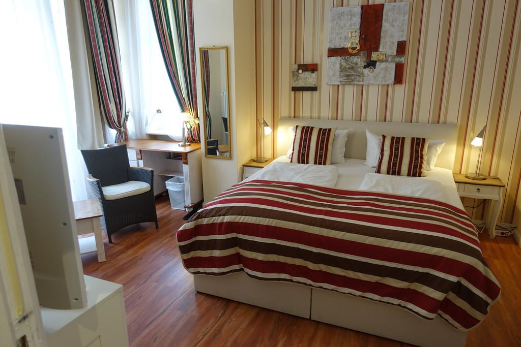 Hotel Villa Konstanz Берлин Экстерьер фото