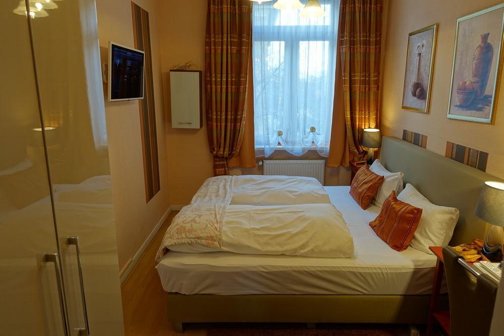 Hotel Villa Konstanz Берлин Экстерьер фото
