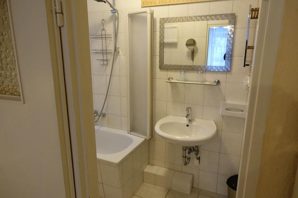 Hotel Villa Konstanz Берлин Экстерьер фото
